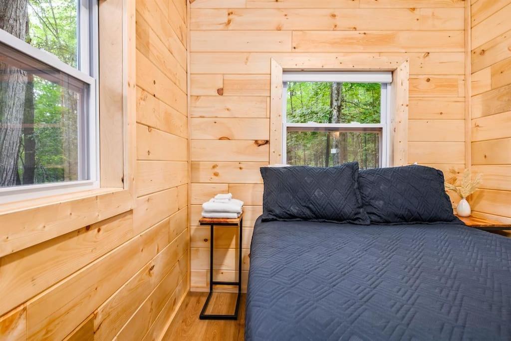 Arbutus Lake 3 Bedroom Cottage Traverse City Exteriér fotografie