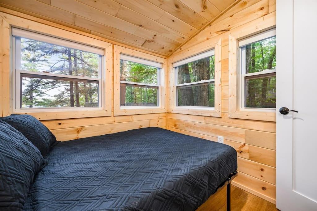 Arbutus Lake 3 Bedroom Cottage Traverse City Exteriér fotografie